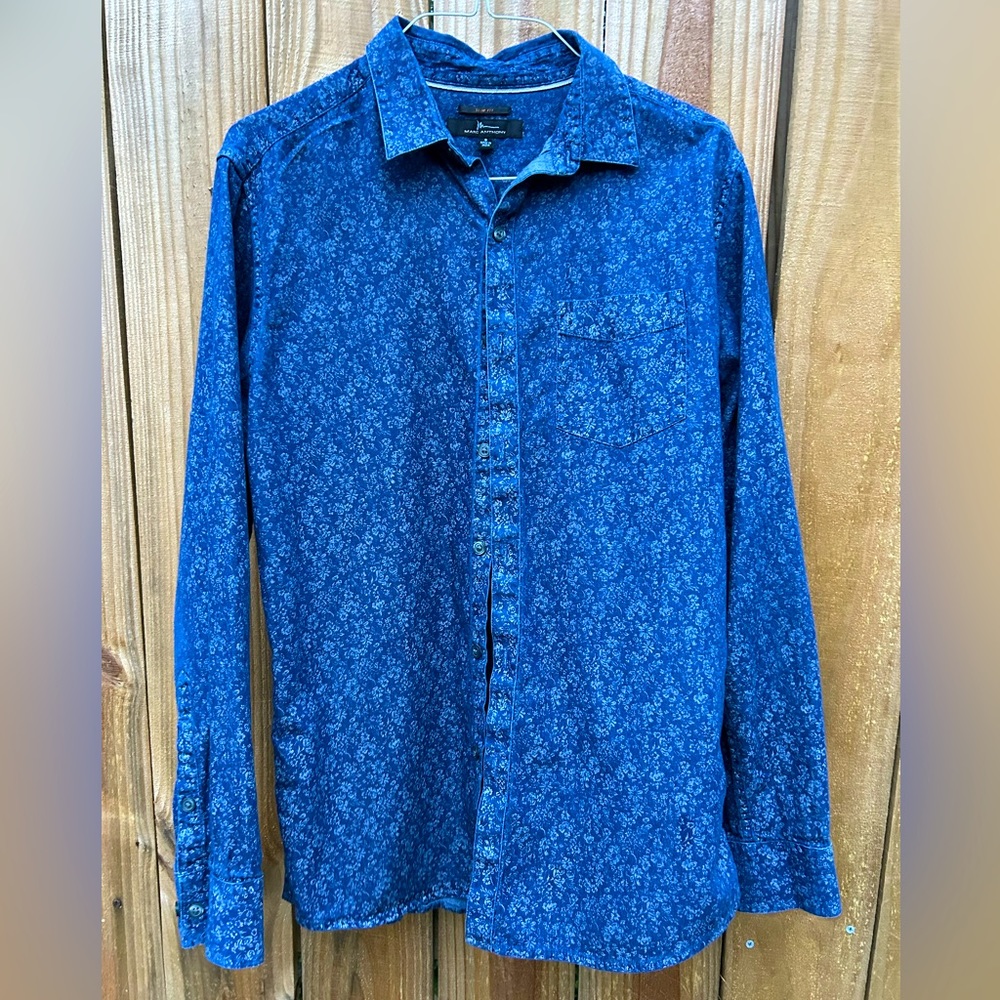 Marc Anthony Men’s Slim Fit Long Sleeve Button Up Shirt
